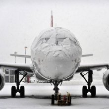 Из-за метели руководство аэропорта Южно-Сахалинска решило задержать 17 рейсов