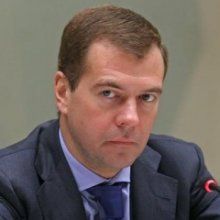 Медведев: Рост платы за ЖКХ ограничен до 2018 года уровнем инфляции
