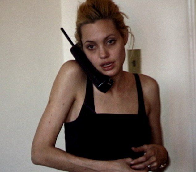 Молодая Анджелина Джоли Фото