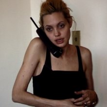 В сети появились видео молодой Анджелины Джоли под героином