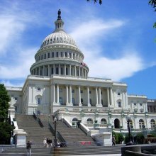 Из-за утечки химикатов частично закрыли вход в Капитолий в Вашингтоне