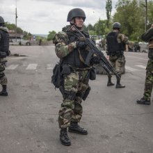 Украинские военные заняли аэропорт "Луганск"