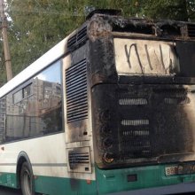 В Петербурге на проспекте Тореза загорелся автобус