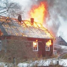 В Оренбургской области два подростка сожгли своего 43-летнего  соседа