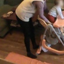 В Челябинске скрытая камера сняла, как няня бьет малыша