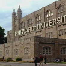 Гарвардский университет обвиняют в расовой дискриминации
