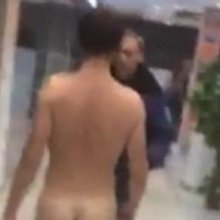 В Ростове голый парень прогуливался по ТРЦ «Сокол»