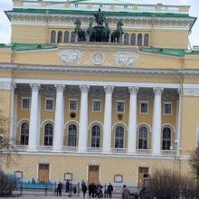Санкт-Петербургские театры: куда сходить, чтобы не разочароваться?