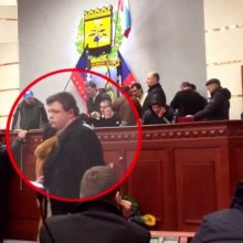 Семенченко «засветился» на видео захвата ополченцами Донецкой ОГА