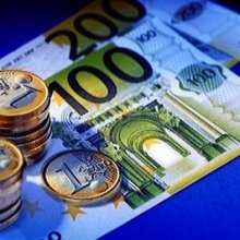 Биржевой курс евро резко упал ниже 70,00 руб - ММВБ