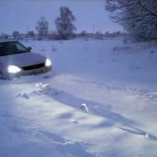 На Камчатке угощик насмерть замерз в салоне украденного автомобиля