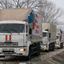 Российский гумконвой приступил к разгрузке в Луганске