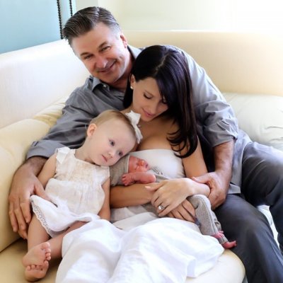 Алек и Хилари Болдуин разместили в Instagram фото новорожденного сына