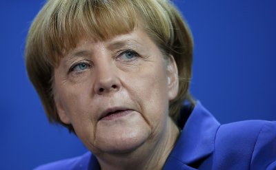 Бундестаг подает на Меркель в суд