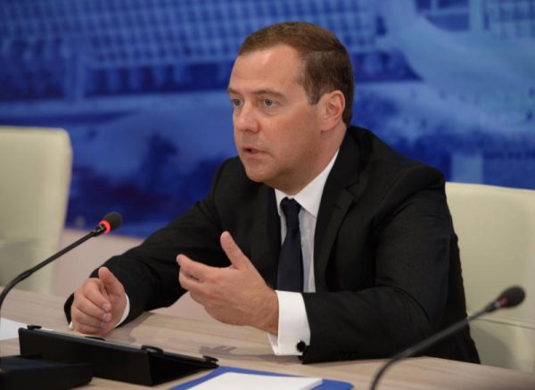 Дмитрий Медведев указал причину проблем «Трансаэро»