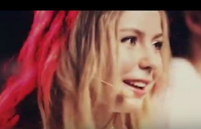 15-летняя дочь Татьяны Навки решила стать певицей и записала клип