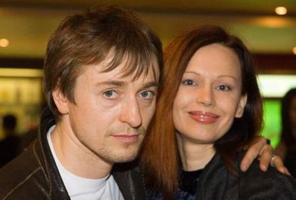 Сергей Безруков подтвердил расставание с женой Ириной
