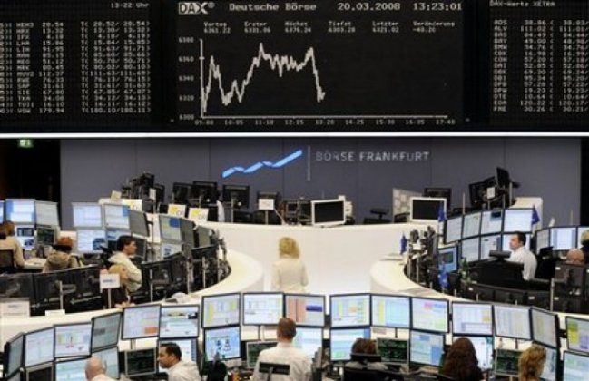 ММВБ: Курс евро снизился расчётами «завтра»