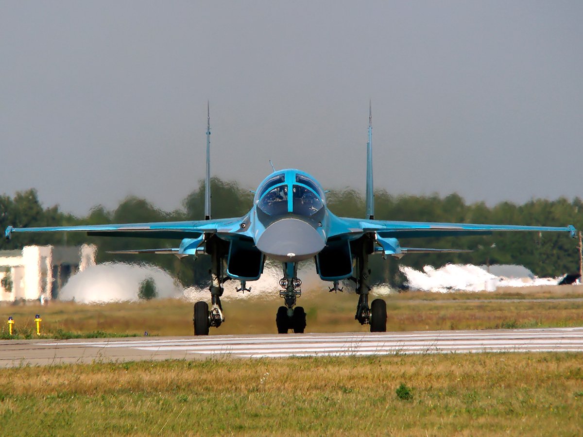 Vídeo: Su-34 durante exercícios no sul da Rússia
