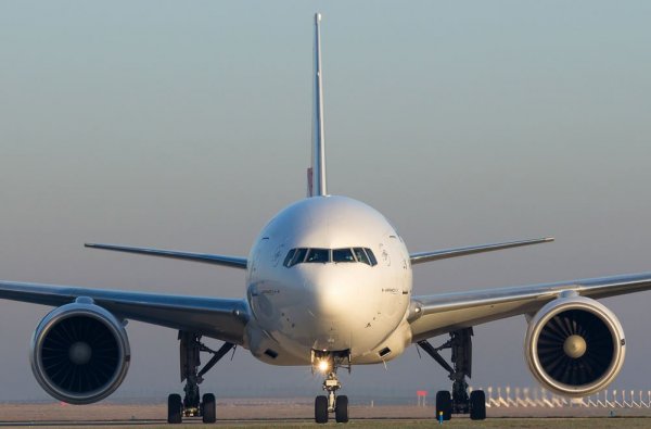 В Санкт-Петербурге совершит экстренную посадку самолет Air France