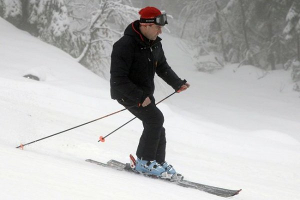 Медведев проведет новогодние каникулы на горнолыжном курорте
