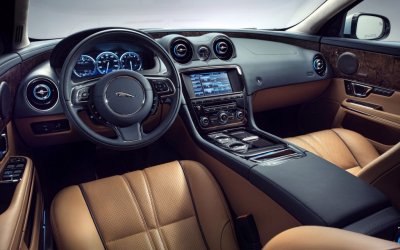 В России стартовали продажи обновленного седана Jaguar XJ