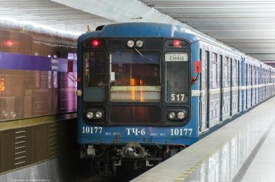 В Санкт-Петербурге из-за поломки состава остановили движение поездов метро