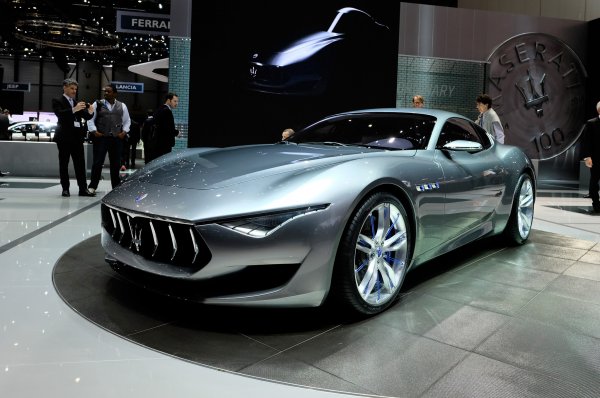 Компания Maserati отложила выпуск новой модели Alfieri