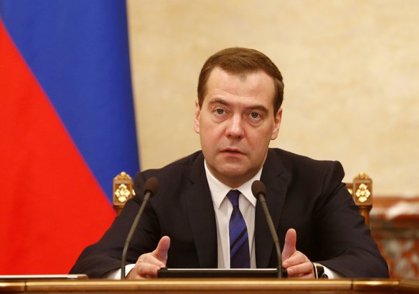 Медведев заявил о необходимости повышать прозрачность госзакупок в России