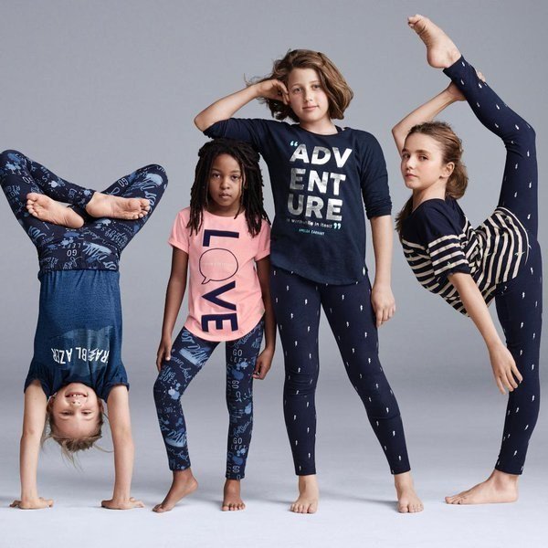 Детскую рекламу модного бренда Gap раскритиковали за расизм