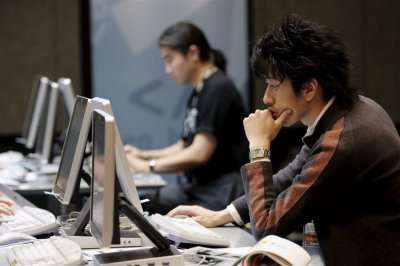 В Японии люди чаще стали умирать от переутомления на работе