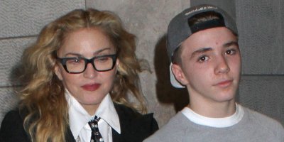 Сын Мадонны оскорбил ее при помощи Instagram