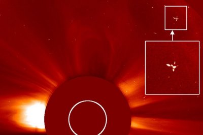 Гигантское НЛО, пролетевшее рядом с Солнцем, зафиксировал уфолог