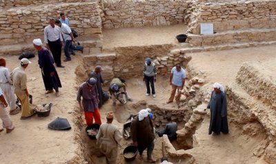 СМИ: В Китае найдены древние гробницы возрастом 4,5 тыс лет