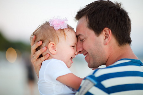 Ученые: Образ жизни отца и его возраст влияет на здоровье детей