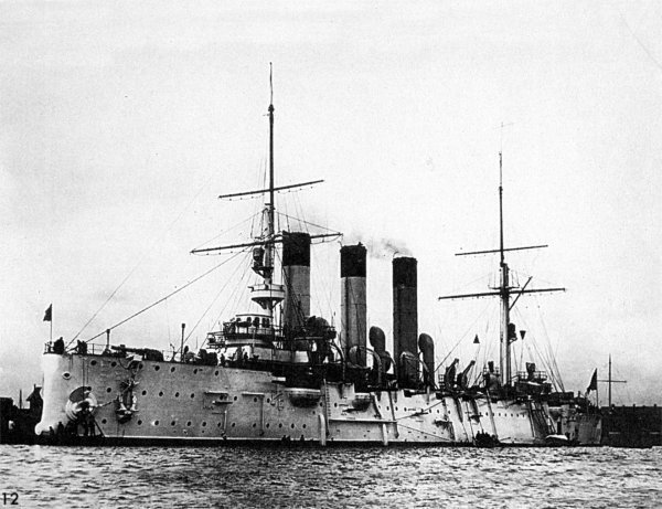 Символ Октябрьской революции крейсер «Аврора» был спущен на воду 24 мая 1900 года