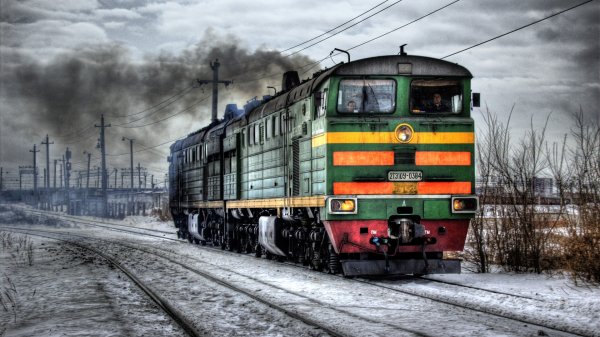 На петербуржской станции Шоссейная загорелся локомотив поезда