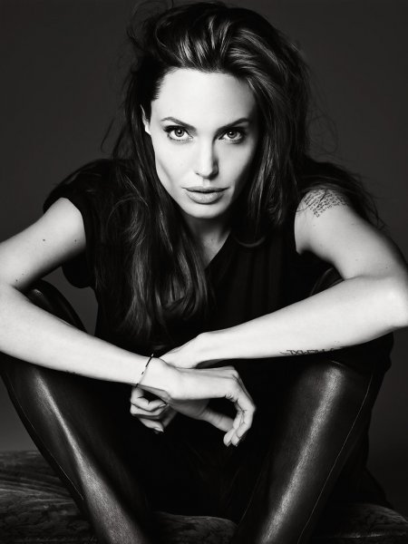 Сегодня Анджелина Джоли празднует свое 41-летие