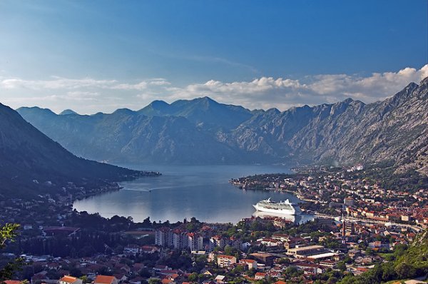 В Черногории собираются построить корабль на солнечных батареях