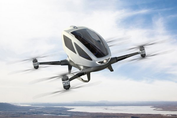 В США приступили к летным тестам первого в мире пассажирского дрона