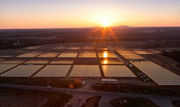 Apple планирует стать поставщиком солнечной энергии