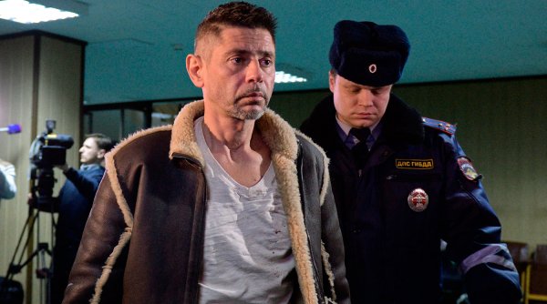 Валерий Николаев: Скандальные истории, связанные с актером