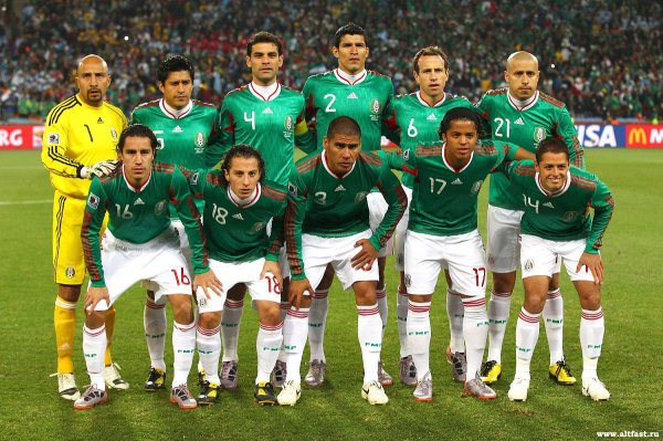 Сборная Мексики победила команду Сальвадора в матче отбора ЧМ-2018