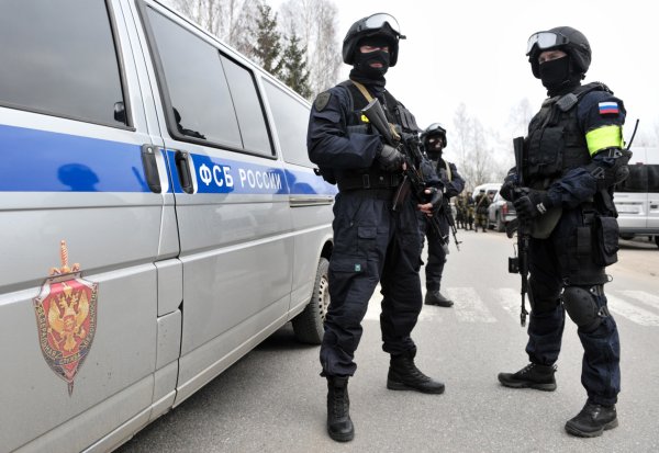 МВД и ФСБ задержали в Подмосковье банду вербовщиков ИГИЛ