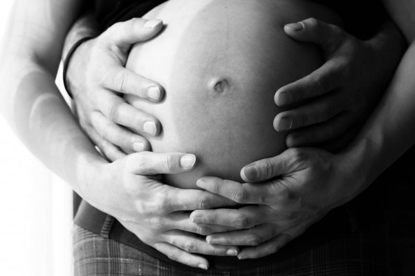 Ученые: Семейные ссоры увеличивают риск инфекции у беременных
