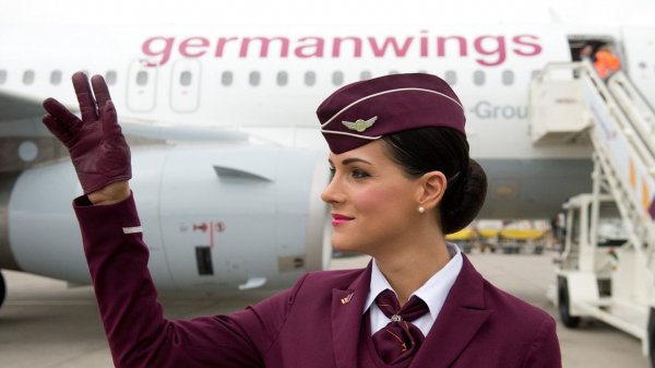 Бортпроводники Eurowings и Germanwings проведут забастовку 27 октября