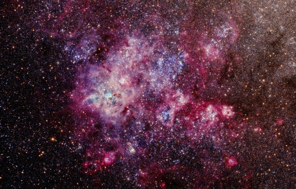 Старейшее скопление звезд в туманности Тарантул оказалось старше, чем считалось ранее