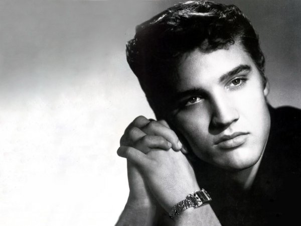 Элвис Пресли посмертно побил рекорд Мадонны в альбомных чартах Британии