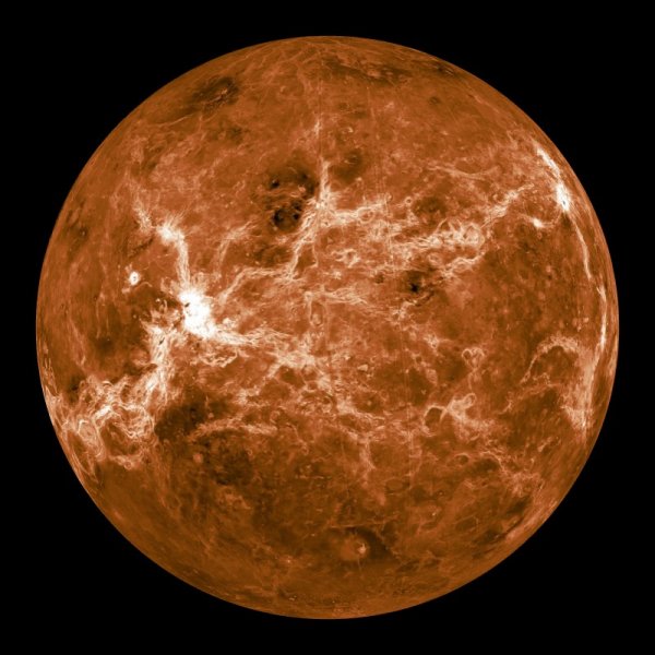 Ученые поделились новыми фактами о Меркурии 