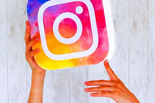 В Instagram появились страницы для расширения кругозора